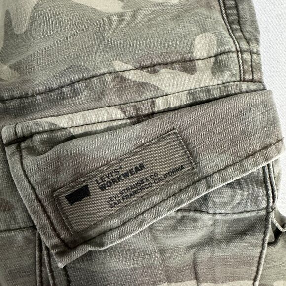 Levis Camo Cargo Shorts Mens Size 42 US - Picture 3 of 12